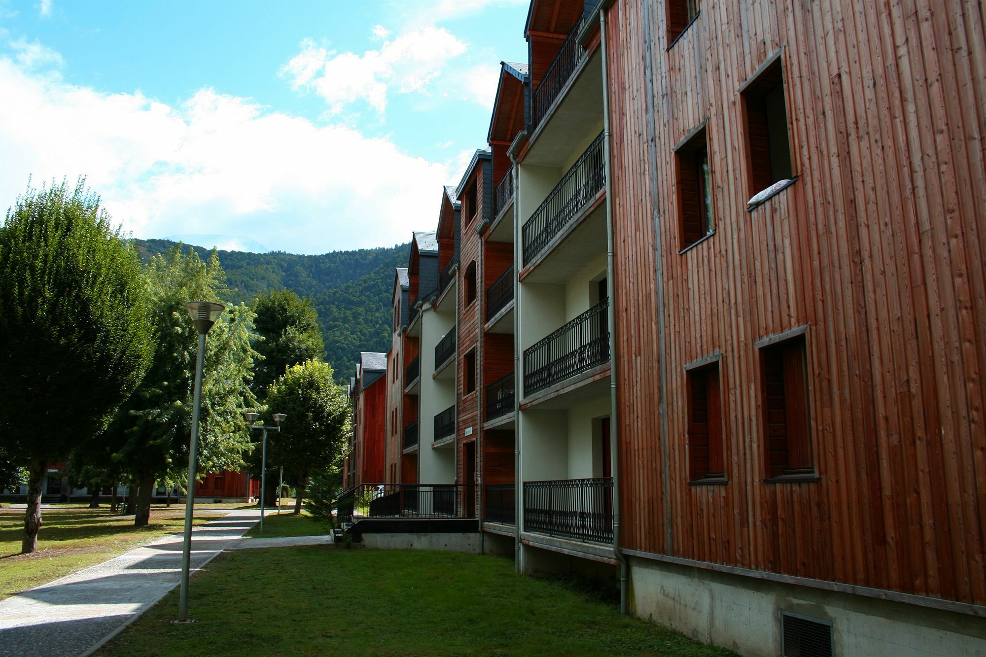 Residence Les Jardins De Ramel By Popinns Bagnères-de-Luchon Exterior foto